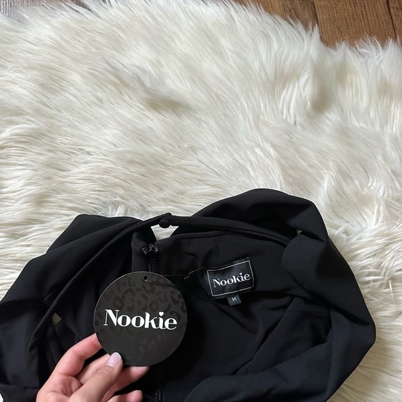 NOOKIE Athena Off The Shoulder Midi Dress Black - Picture 4 of 5